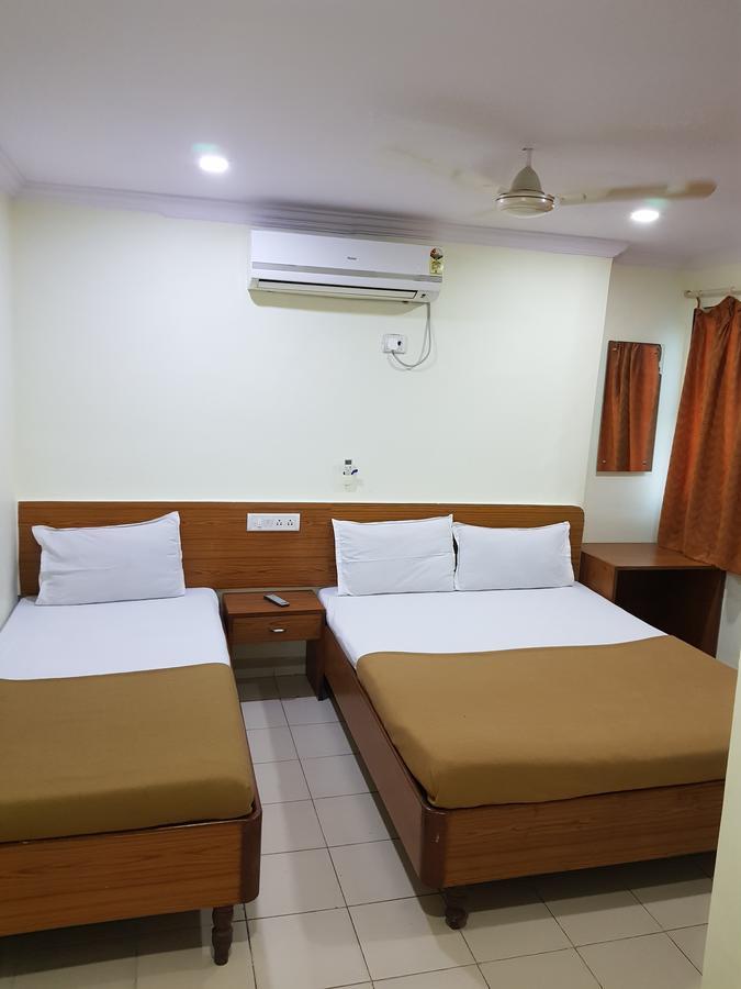 Hotel Super Mumbai Exteriör bild